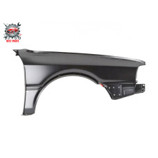 Переднее крыло для Audi 80 B4 (R).