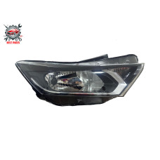 Фара для Hyundai I-20 10 контактов (R).